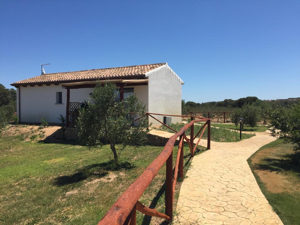 Вилла Agriturismo Mieleamaro Ольбия Экстерьер фото