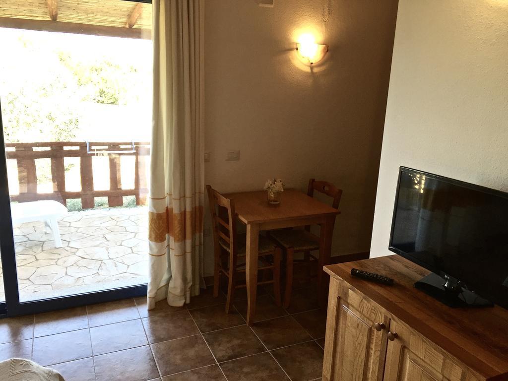 Вилла Agriturismo Mieleamaro Ольбия Экстерьер фото