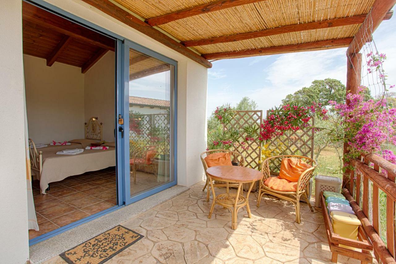 Вилла Agriturismo Mieleamaro Ольбия Экстерьер фото